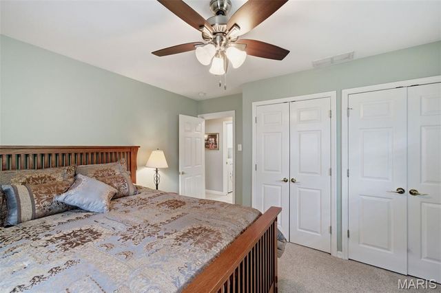 17 Stacy Drive, St Louis, MO 63132