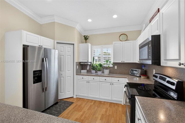 2368 Windjammer Way, West Palm Beach, FL 33411