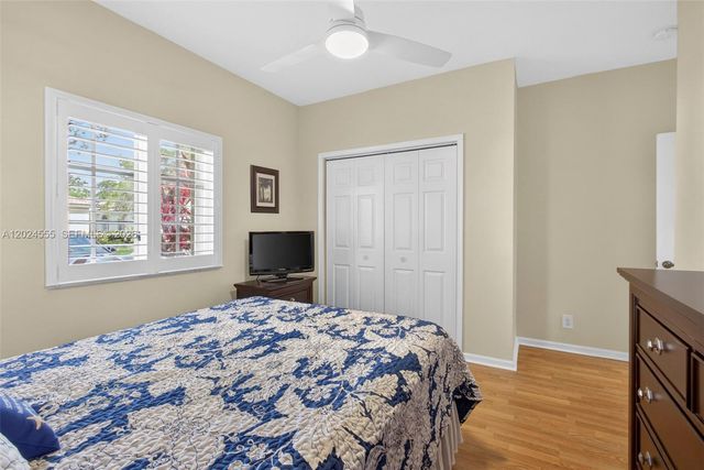 2368 Windjammer Way, West Palm Beach, FL 33411