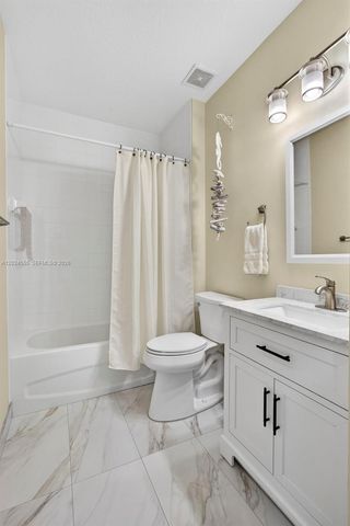 2368 Windjammer Way, West Palm Beach, FL 33411
