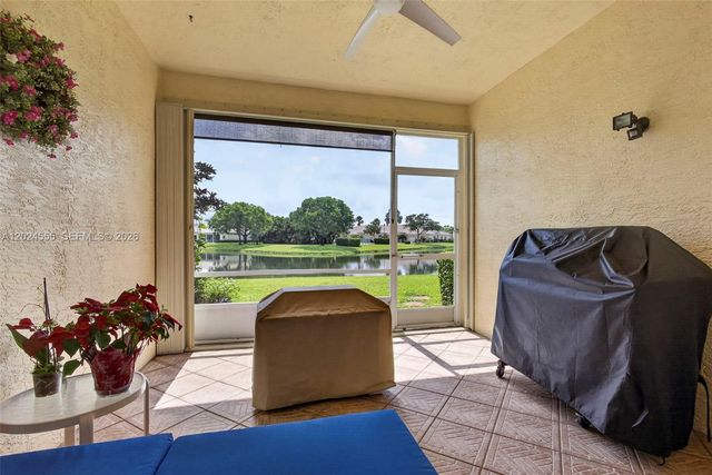 2368 Windjammer Way, West Palm Beach, FL 33411