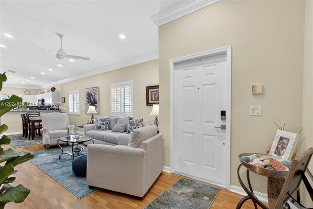 2368 Windjammer Way, West Palm Beach, FL 33411