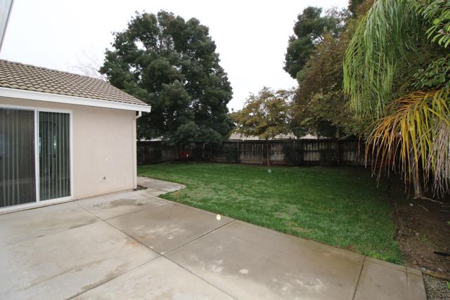 912 San Diego, Madera, CA 93637