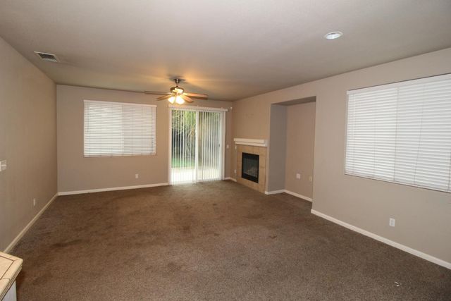 912 San Diego, Madera, CA 93637