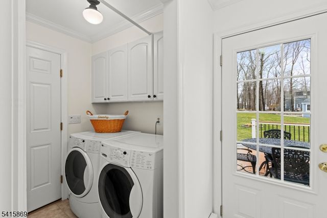 3 Kerry Pl, Mount Olive Twp., NJ 07836