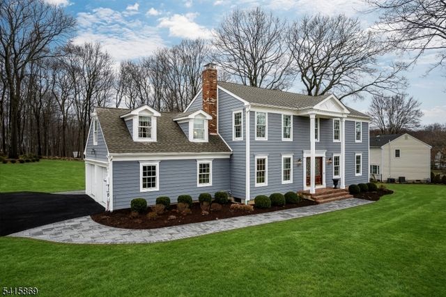 3 Kerry Pl, Mount Olive Twp., NJ 07836