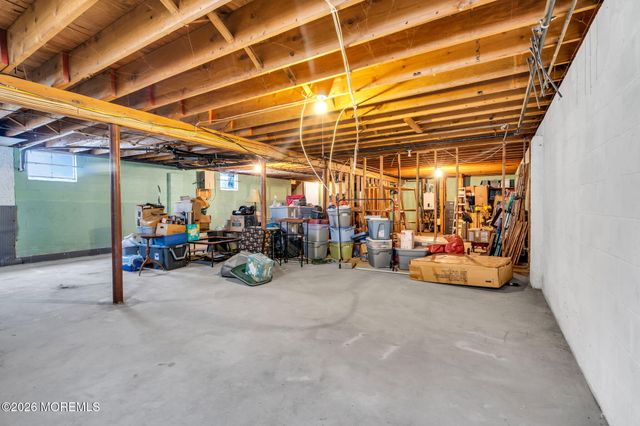 1237 Mermaid Avenue, Beachwood, NJ 08722