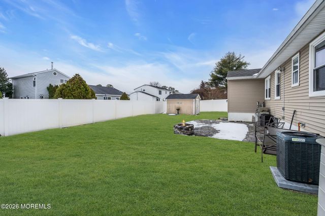 1237 Mermaid Avenue, Beachwood, NJ 08722