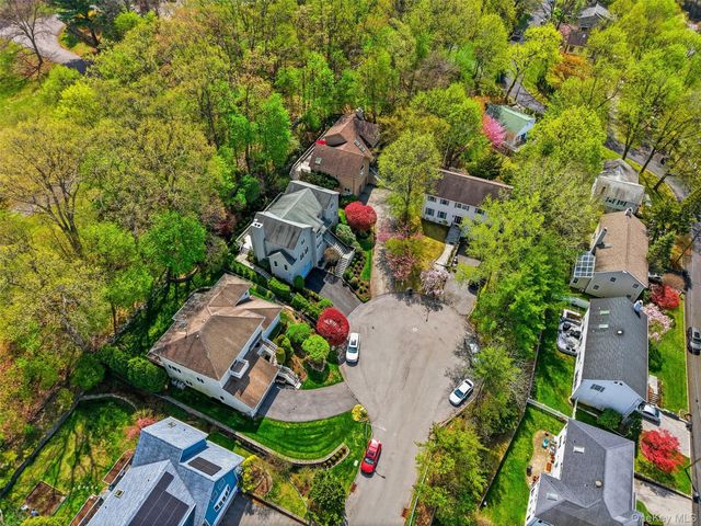 30 Ediths Way, Hastings-on-hudson, NY 10706