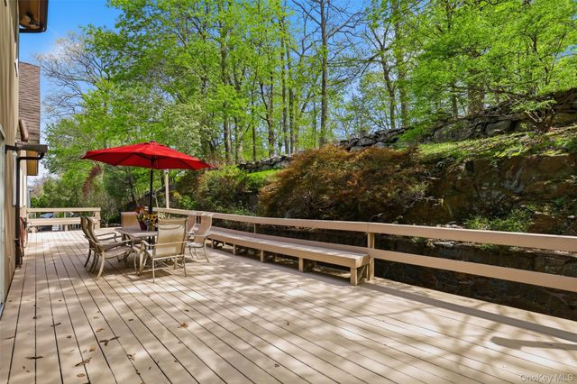 30 Ediths Way, Hastings-on-hudson, NY 10706