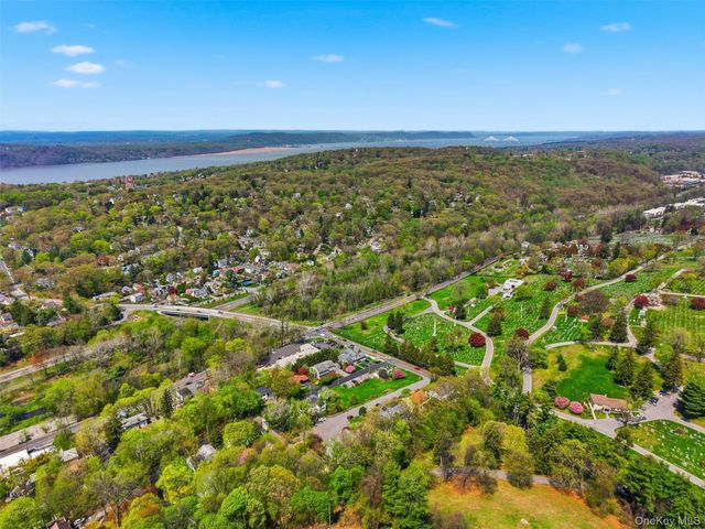 30 Ediths Way, Hastings-on-hudson, NY 10706