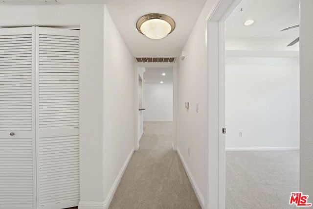 128 N Oak Knoll Avenue 202, Pasadena, CA 91101