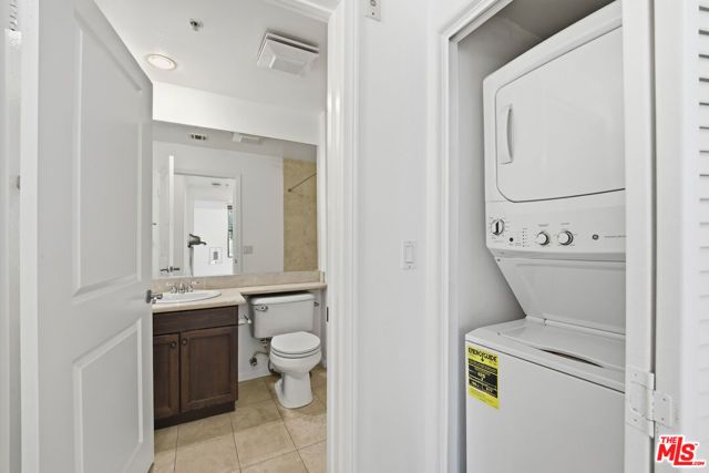 128 N Oak Knoll Avenue 202, Pasadena, CA 91101