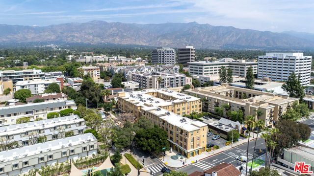 128 N Oak Knoll Avenue 202, Pasadena, CA 91101