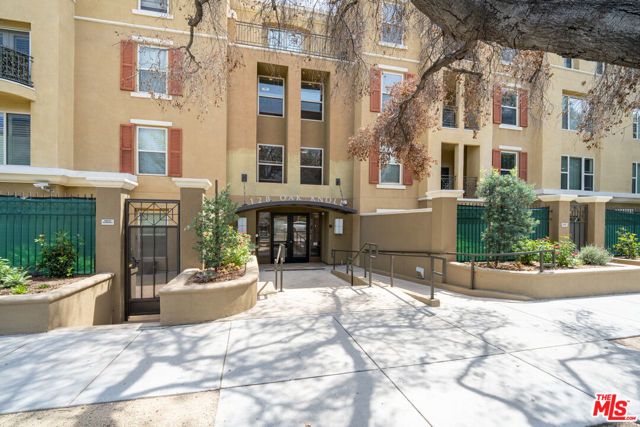 128 N Oak Knoll Avenue 202, Pasadena, CA 91101