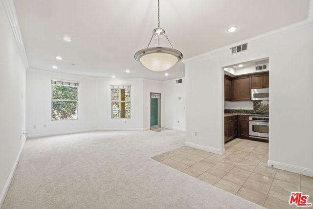 128 N Oak Knoll Avenue 202, Pasadena, CA 91101