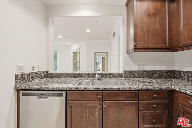 128 N Oak Knoll Avenue 202, Pasadena, CA 91101