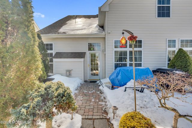 21 Jumping Brook Drive, Lakewood, NJ 08701