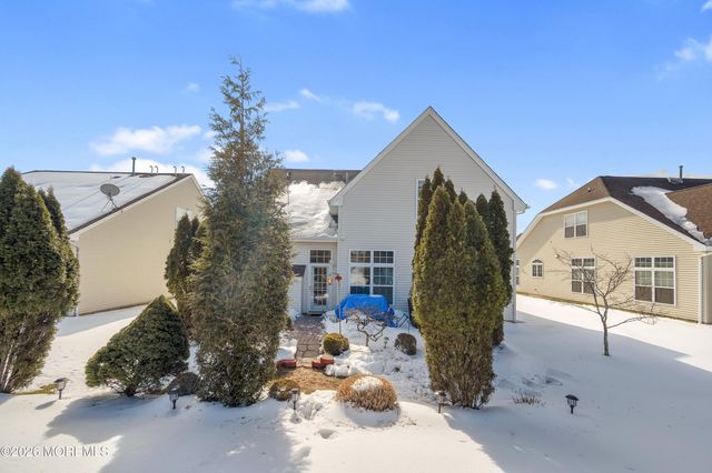 21 Jumping Brook Drive, Lakewood, NJ 08701