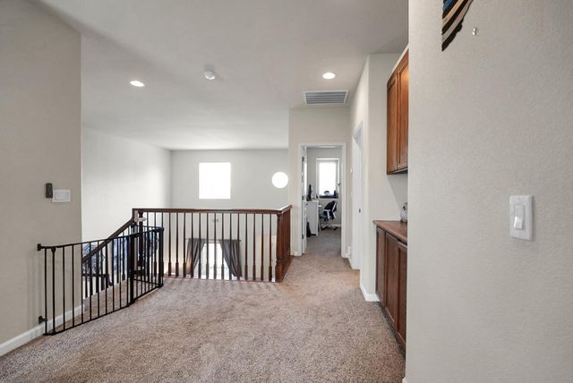 1984 Greenfield, Turlock, CA 95382
