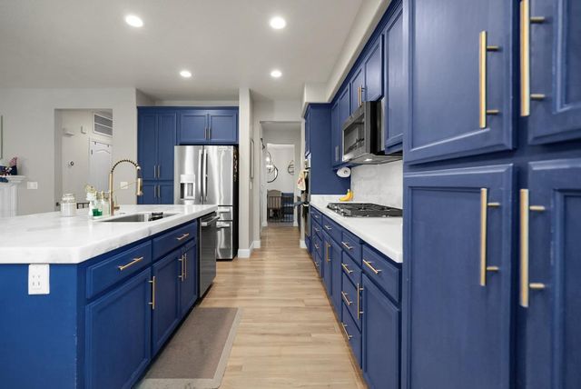 1984 Greenfield, Turlock, CA 95382
