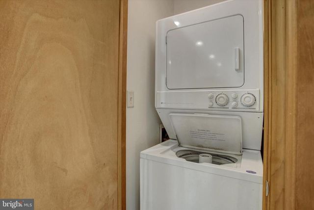 19 OBSIDIAN DRIVE, Chambersburg, PA 17202