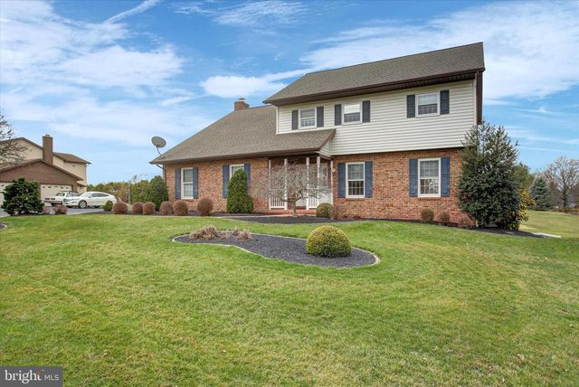 19 OBSIDIAN DRIVE, Chambersburg, PA 17202