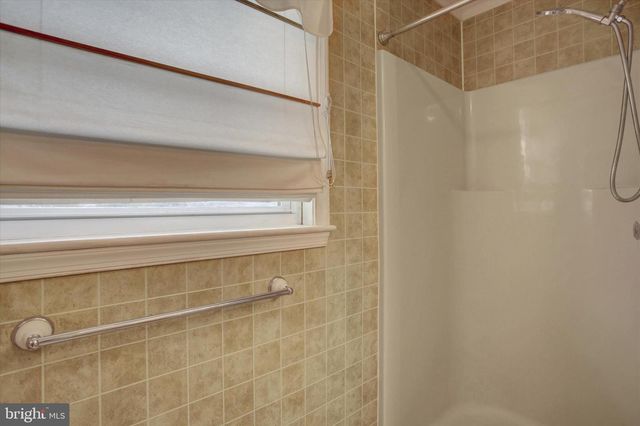 19 OBSIDIAN DRIVE, Chambersburg, PA 17202