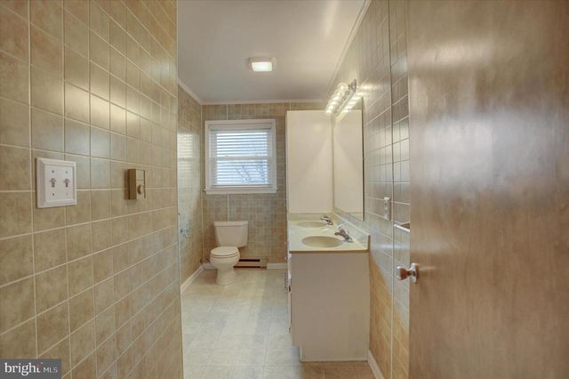 19 OBSIDIAN DRIVE, Chambersburg, PA 17202