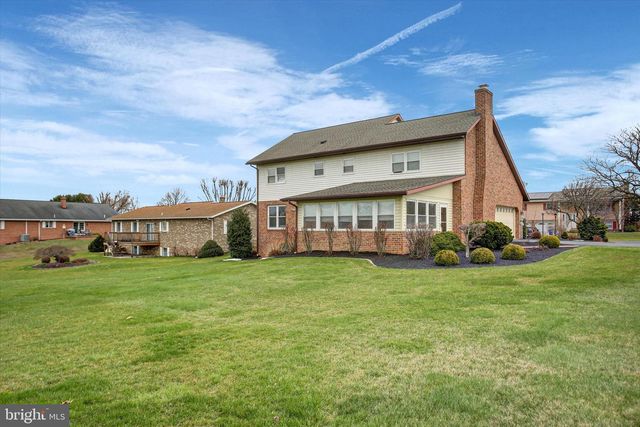 19 OBSIDIAN DRIVE, Chambersburg, PA 17202