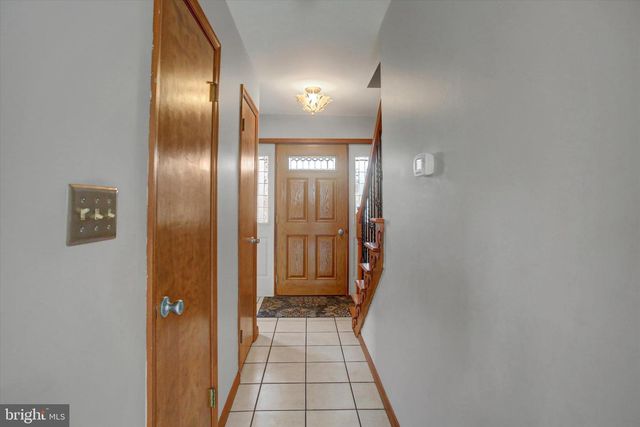 19 OBSIDIAN DRIVE, Chambersburg, PA 17202