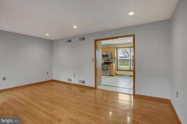 19 OBSIDIAN DRIVE, Chambersburg, PA 17202