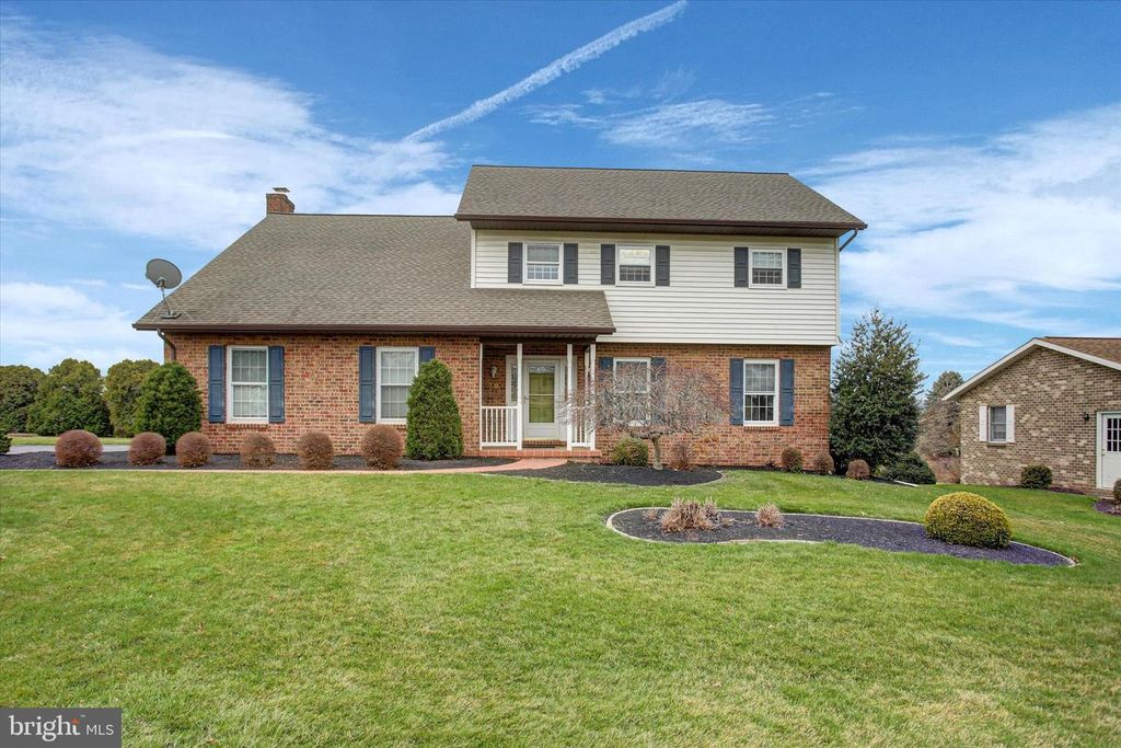 19 OBSIDIAN DRIVE, Chambersburg, PA 17202