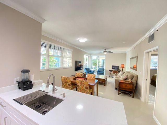 225 NE 1st Street 202, Delray Beach, FL 33444