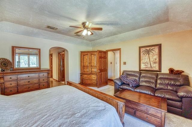 609 Hi Stirrup, Horseshoe Bay, TX 78657