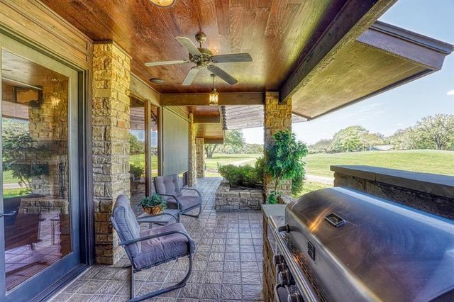 609 Hi Stirrup, Horseshoe Bay, TX 78657