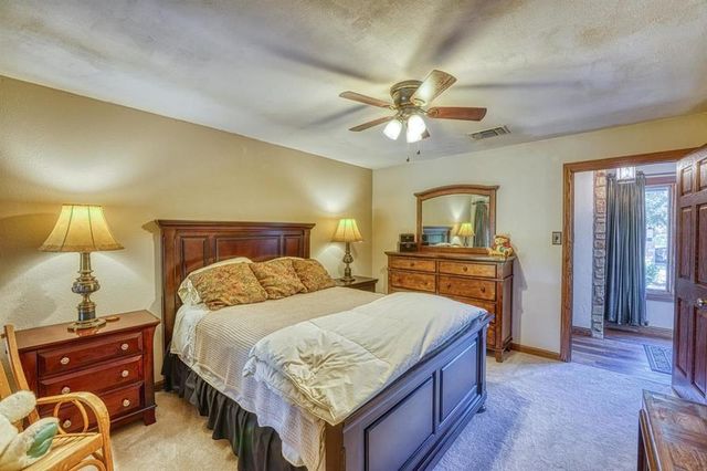 609 Hi Stirrup, Horseshoe Bay, TX 78657