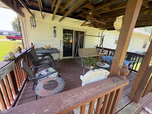 340 Briar Hill Drive, Whiteland, IN 46184