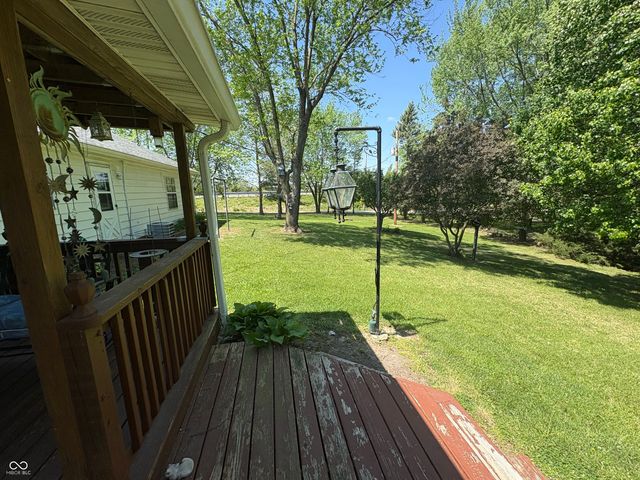 340 Briar Hill Drive, Whiteland, IN 46184