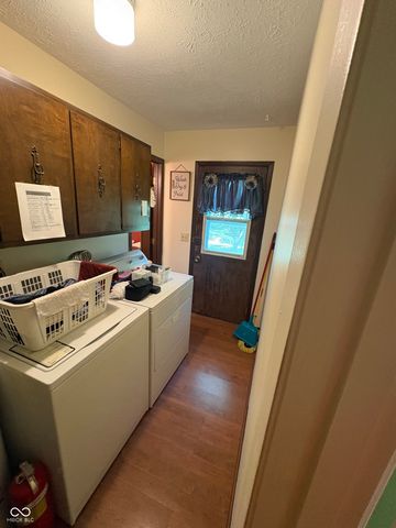 340 Briar Hill Drive, Whiteland, IN 46184