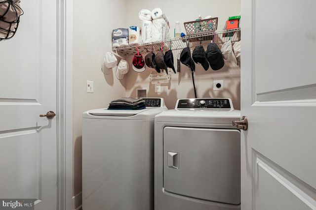 10618 MOUNT RAINIER PL, White Plains, MD 20695