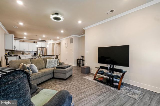 10618 MOUNT RAINIER PL, White Plains, MD 20695