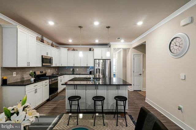 10618 MOUNT RAINIER PL, White Plains, MD 20695