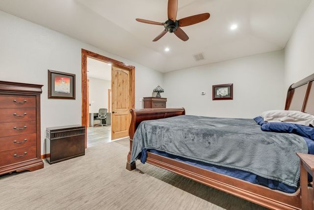 110 Cambridge Drive, Streetman, TX 75859
