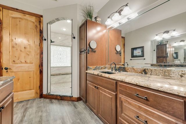110 Cambridge Drive, Streetman, TX 75859