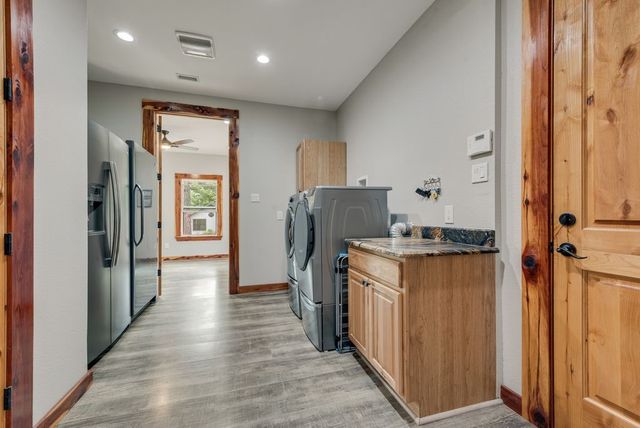110 Cambridge Drive, Streetman, TX 75859
