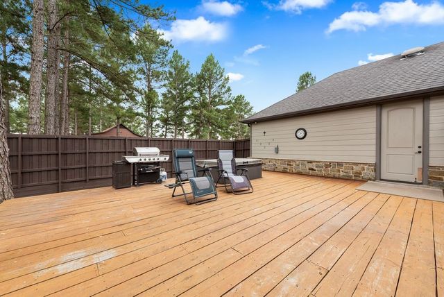 110 Cambridge Drive, Streetman, TX 75859