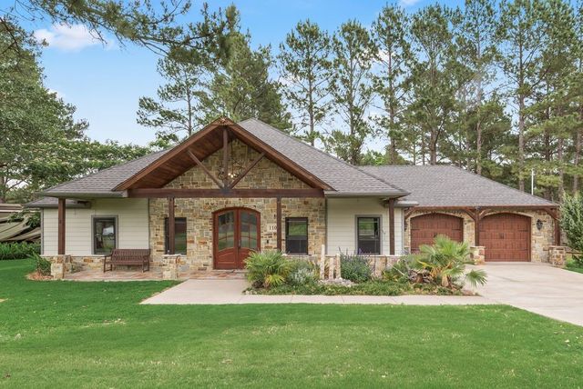 110 Cambridge Drive, Streetman, TX 75859