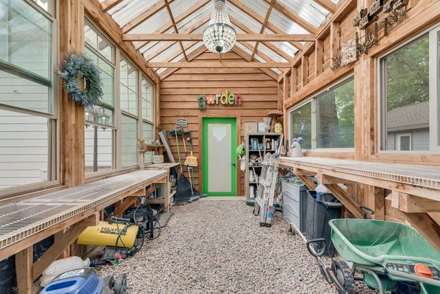 110 Cambridge Drive, Streetman, TX 75859