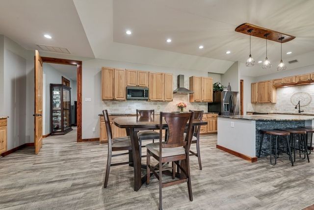 110 Cambridge Drive, Streetman, TX 75859